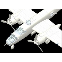 HK MODELS HK01E024 Maquette Avion B-25J MITCHELL GLASS NOSE OVER MTO